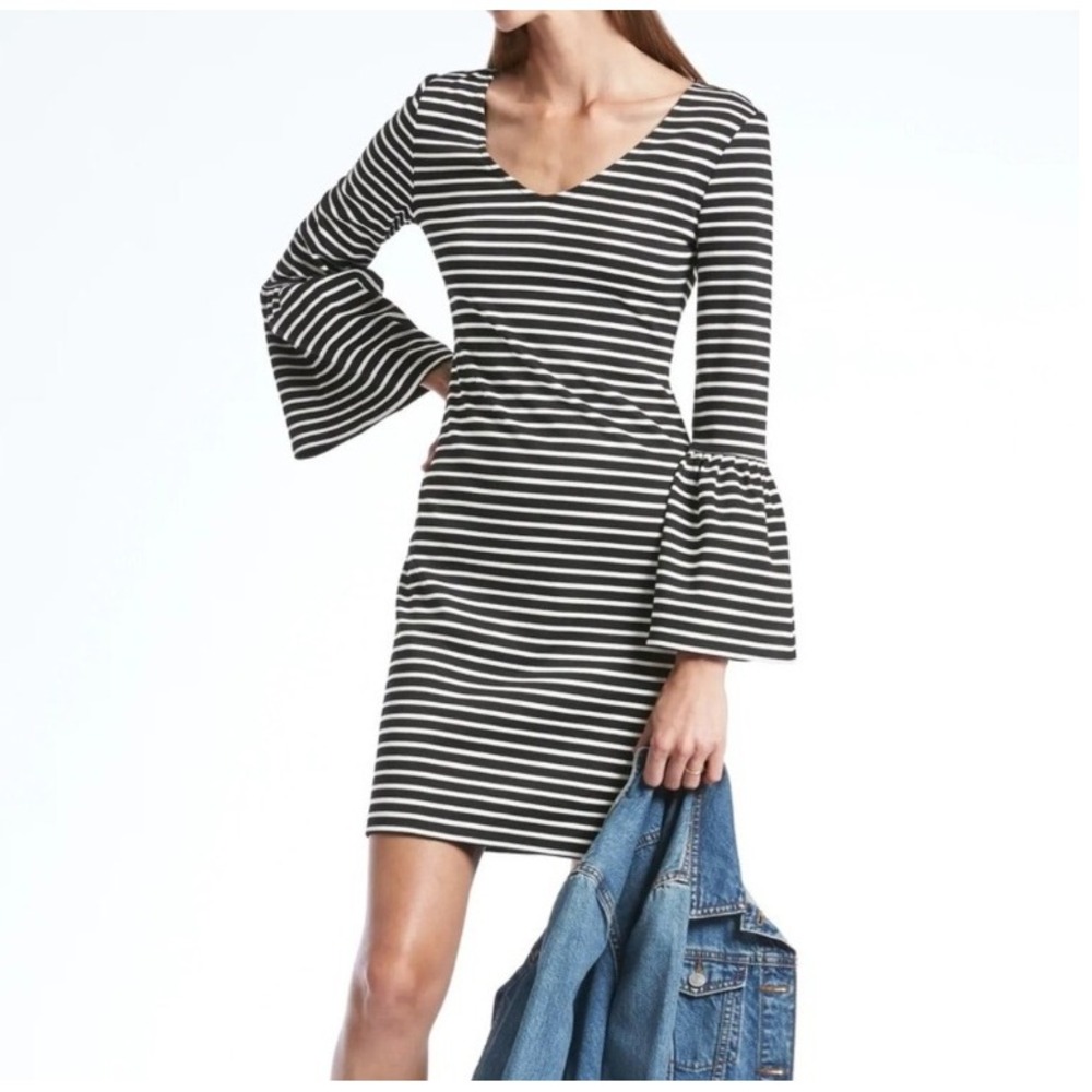 Banana Republic Striped Ponte Bell-Sleeve Dress V-Neck Black White Medium Petite